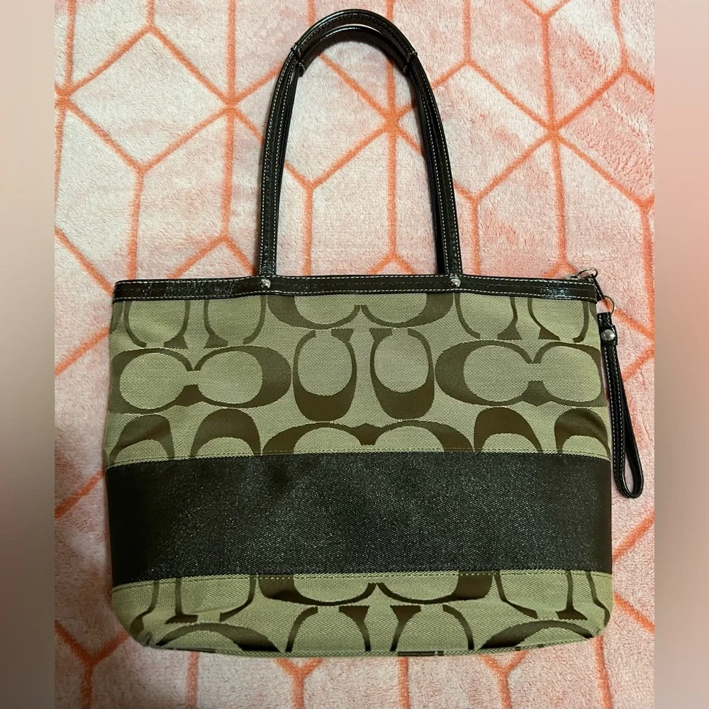 Coach Brown Signature Tote Bag ✨EUC✨ - Picture 5 of 10